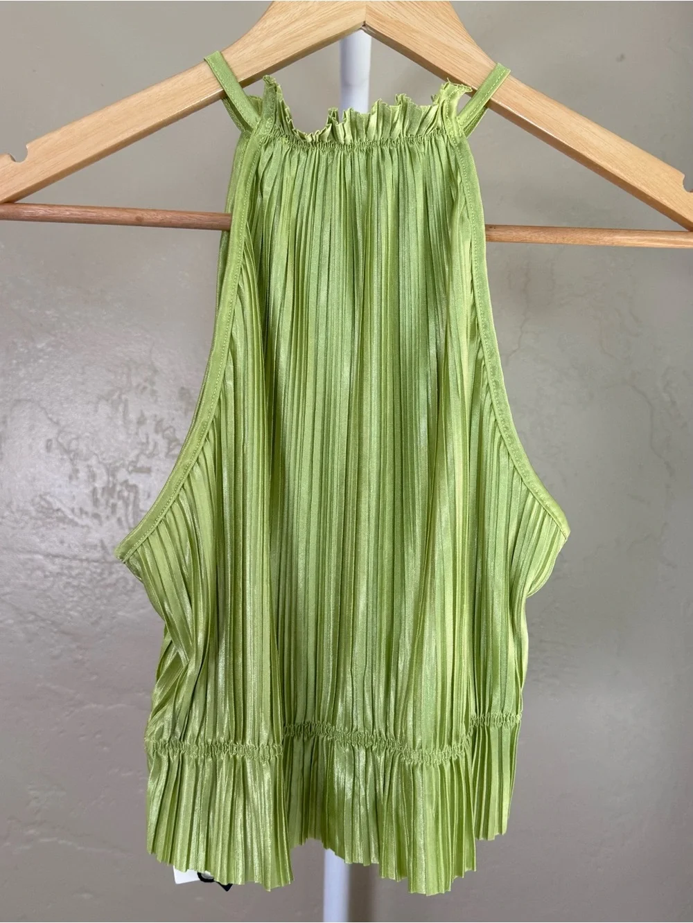 Commense Set Lime Green Pleated Crop Top & Pants Medium NWT Chartreuse - Picture 9 of 13